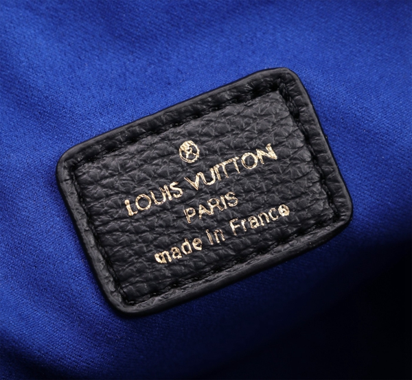 ルイヴィトンバッグ着用イメージ